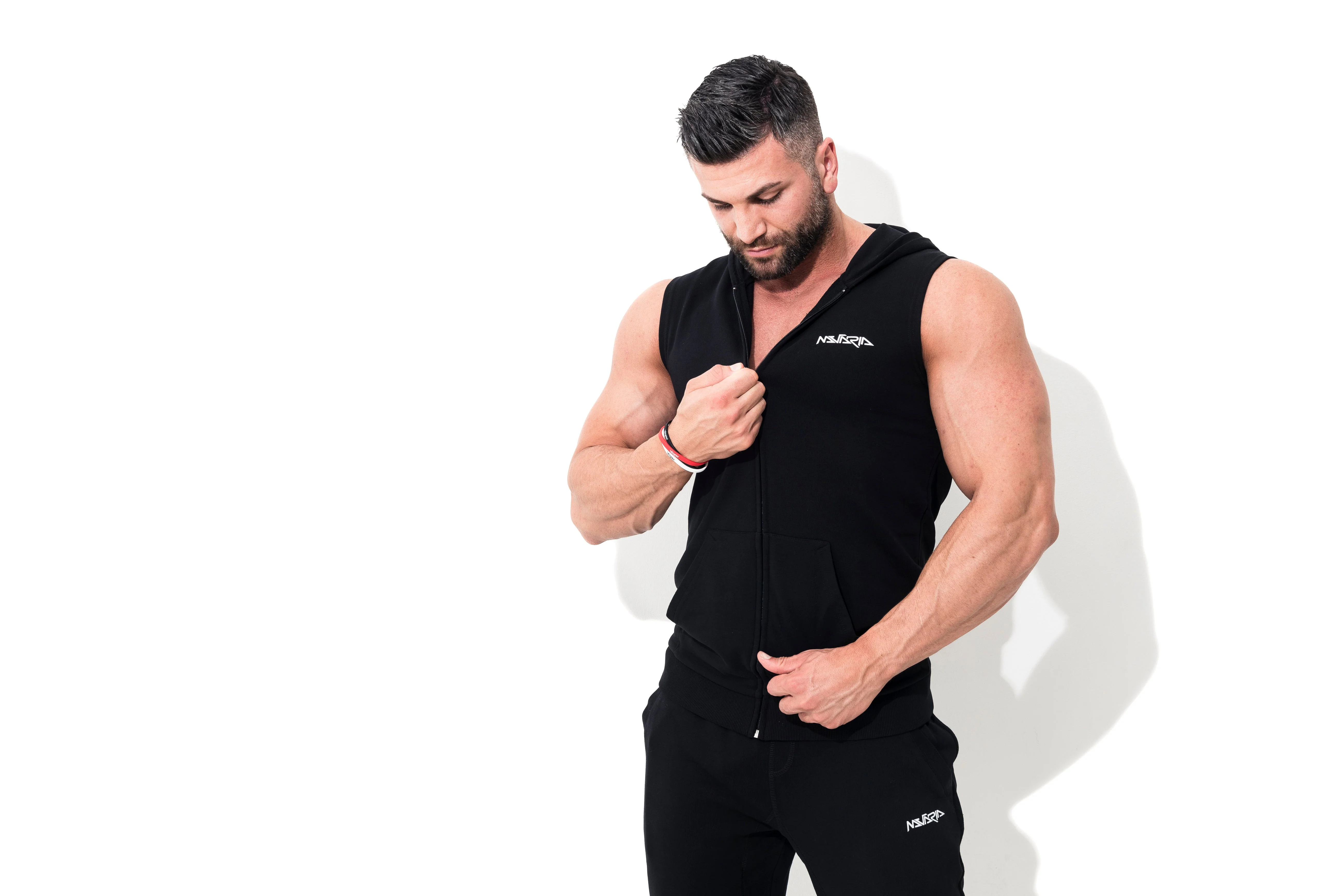Mutaria Zip Sleeveless Hoodie Black - Image 5